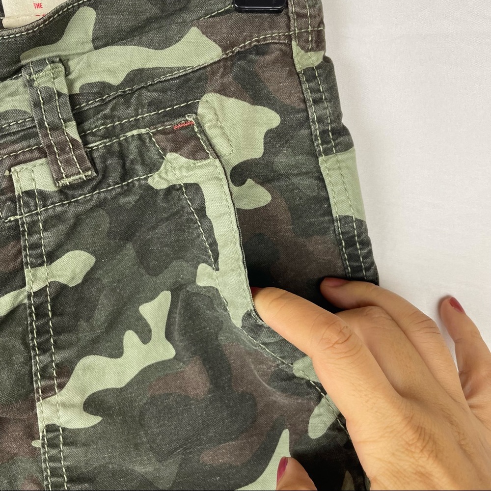 Anthropologie Camouflage Ankle Crop Pants - Olive & Dark Green - Picture 2 of 6
